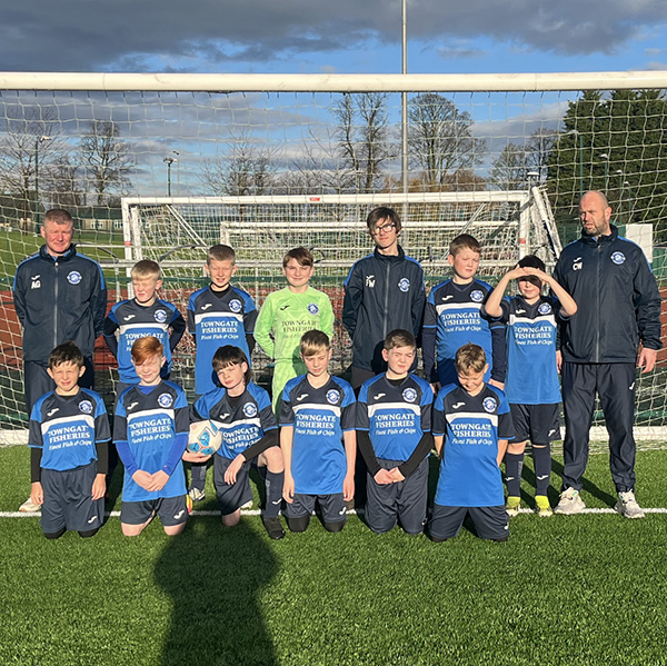Towngate Fisheries sponsor Idle Panthers Football Team